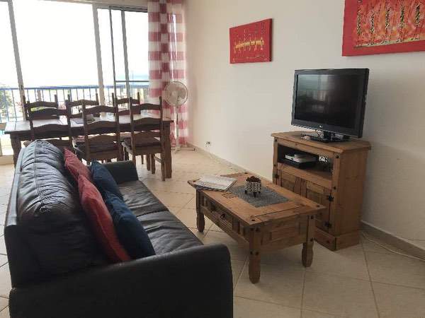  VC031 Living dining area 