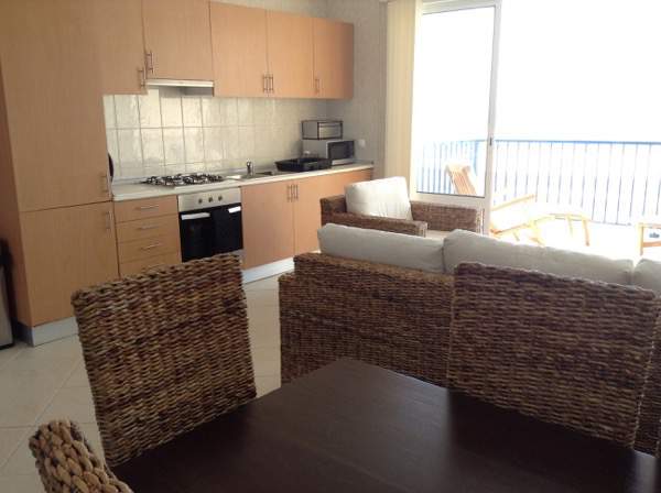  VC035 Dining kitchen area 