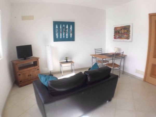  VC056 living dining area 