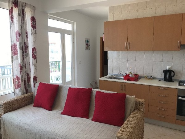  VC058 Living kitchen area 