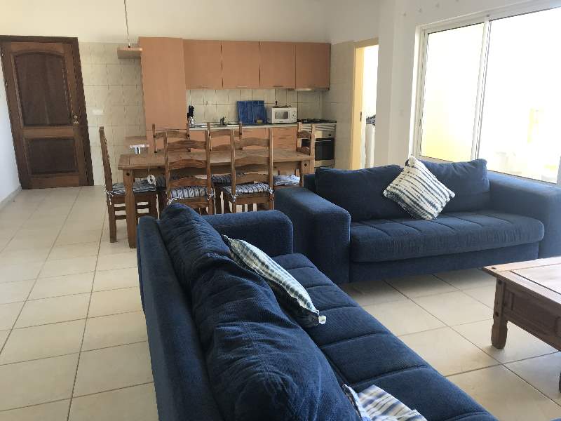 VC087-Living/Dining/Kitchen area