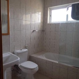 VC067-Bathroom